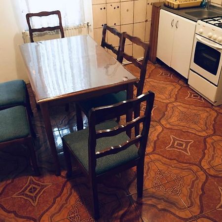 South Vibes Apartment Orsova Ngoại thất bức ảnh